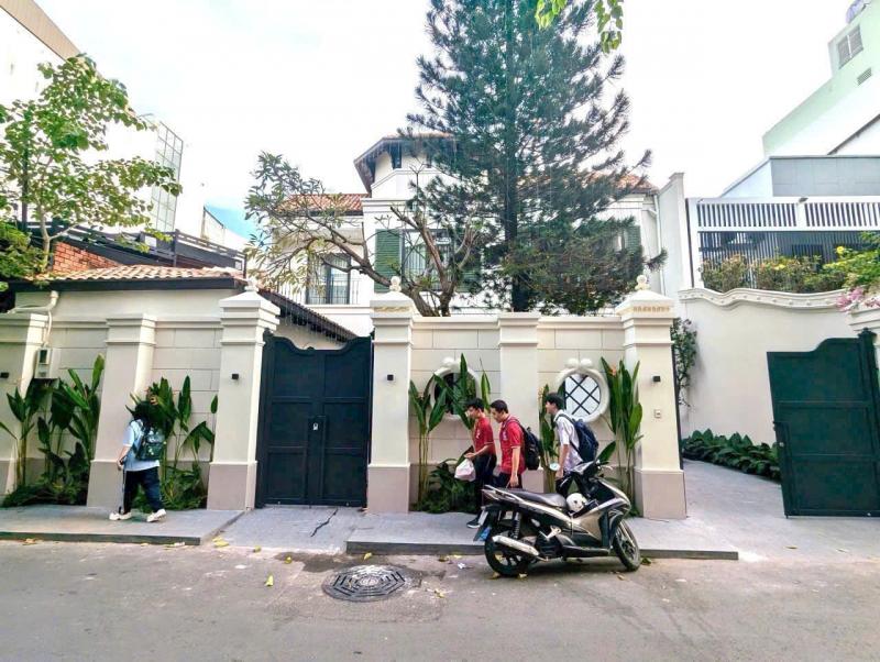 Bán biệt thự mặt tiền đường Trần Khánh Dư Quận 1