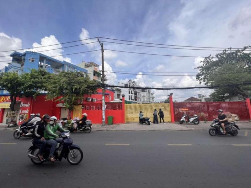 Bán nhà đường Phan Huy Ích quận Tân Bình