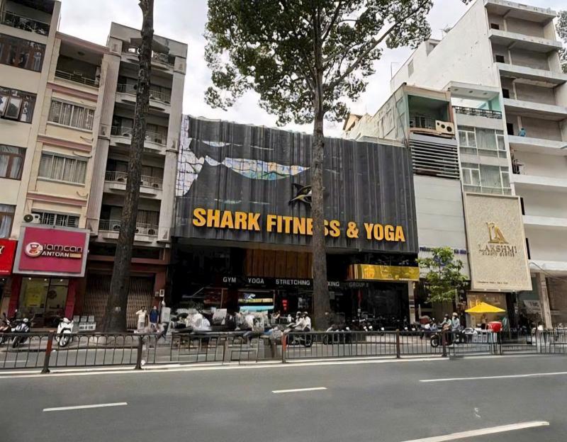 Bán nhà mặt tiền đường Ba Tháng Hai Quận 10