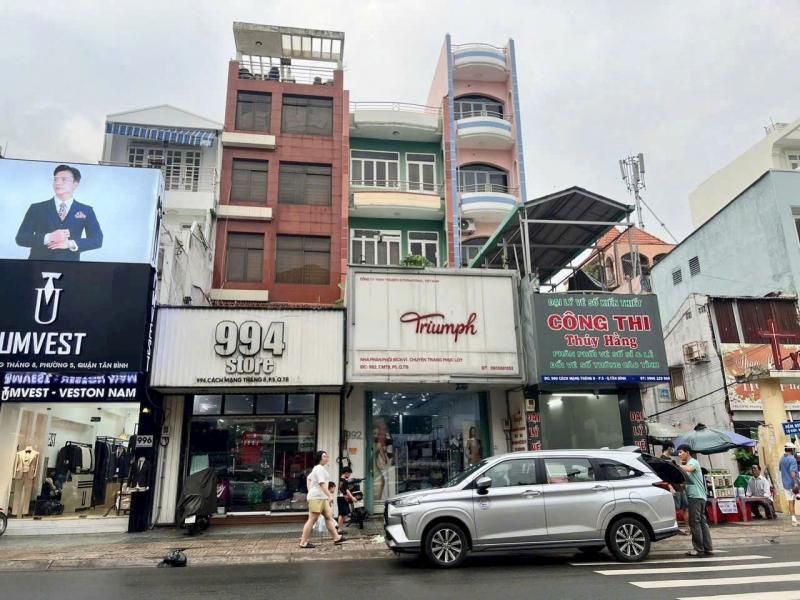 Bán nhà mặt tiền đường Cách Mạng Tháng 8