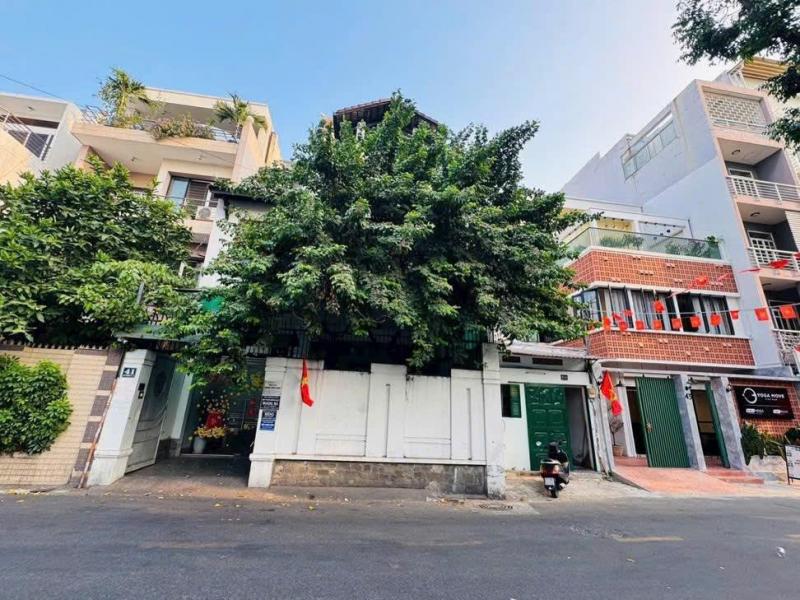 Bán nhà mặt tiền đường Trần Khánh Dư diện tích: 8,5x18m 3 tầng