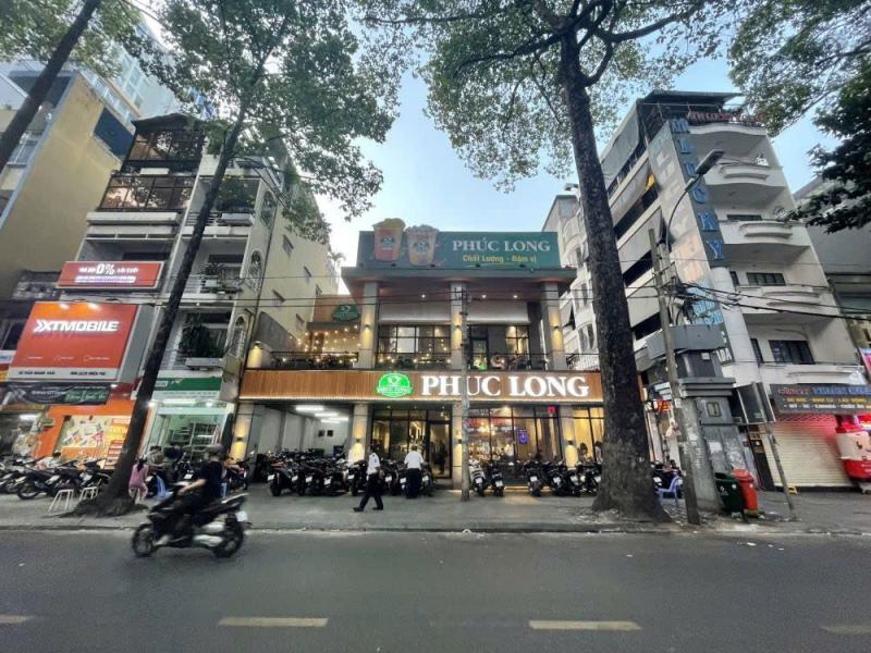 Bán nhà mặt tiền đường Trần Quang Khải, diện tích: 17x17m trệt 2 lầu