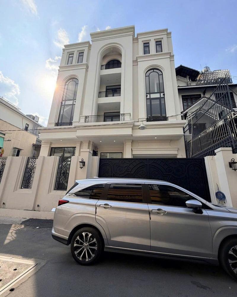 Bán tòa nhà hẻm 351 Lê Văn Sỹ, diện tích: 12x23m hầm 4 tầng