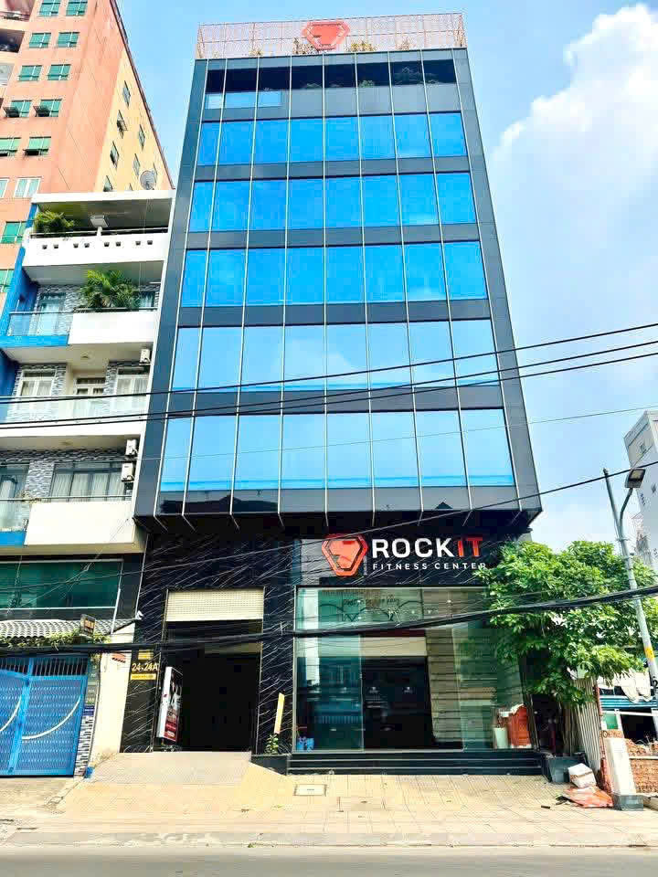 Bán tòa nhà mặt tiền đường Đinh Bộ Lĩnh diện tích: