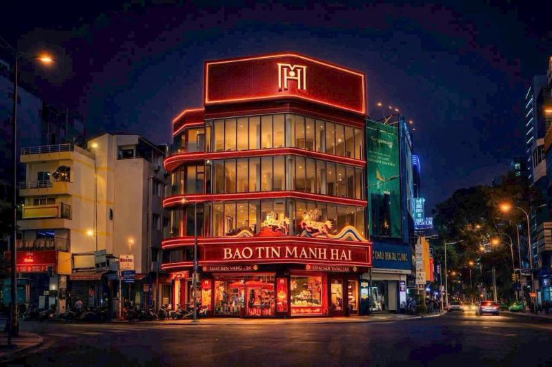 Bán tòa nhà mặt tiền đường góc Nguyễn Trãi - Cống Quỳnh Quận 1