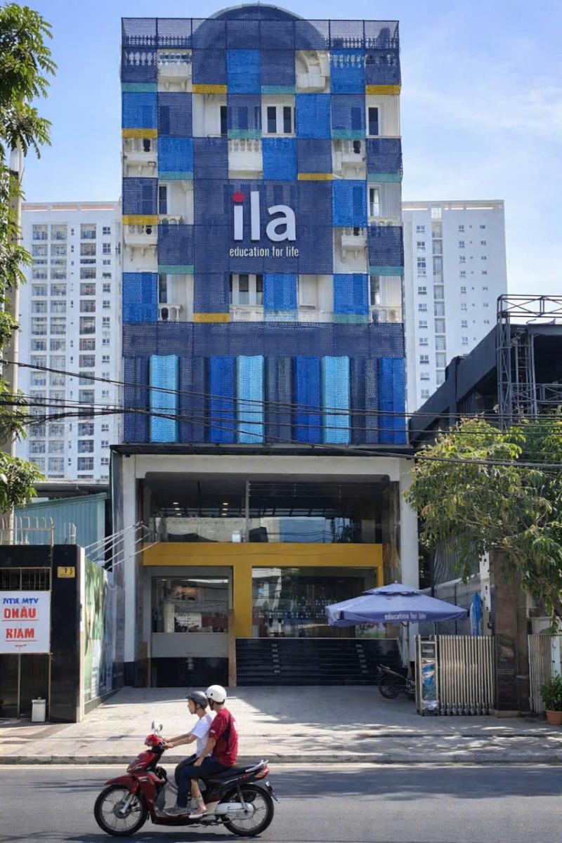 Bán tòa nhà mặt tiền đường Phan Văn Hớn diện tích: 10x30m hầm 7 tầng sân thượng