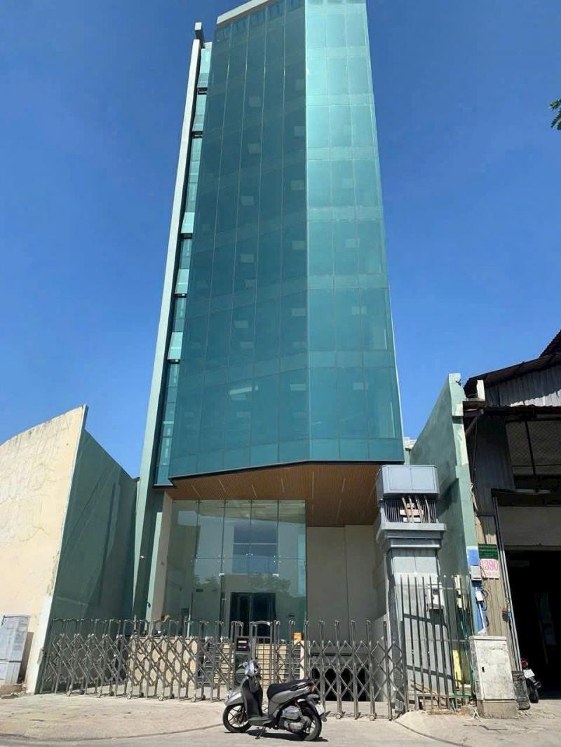 Bán tòa nhà mặt tiền đường Võ Văn Kiệt, Diện tích: 1.300m2 2 hầm 10 tầng