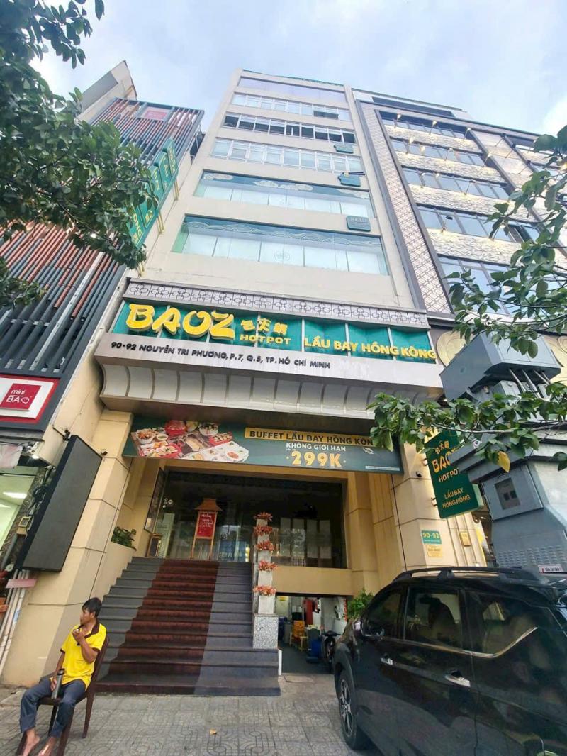 Bán tòa nhà văn phòng mặt tiền đường Nguyễn Tri Phương Quận 5