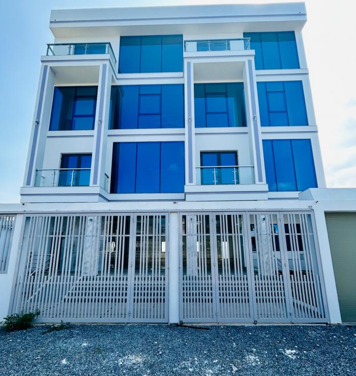 Cho thuê toà nhà mặt tiền đường Nguyễn Hoàng quận 2