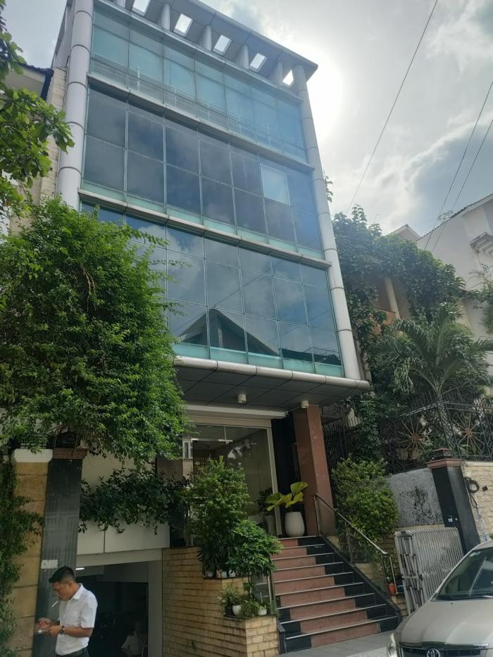 Cho thuê tòa nhà mặt tiền đường hoa đào quận phú nhuận