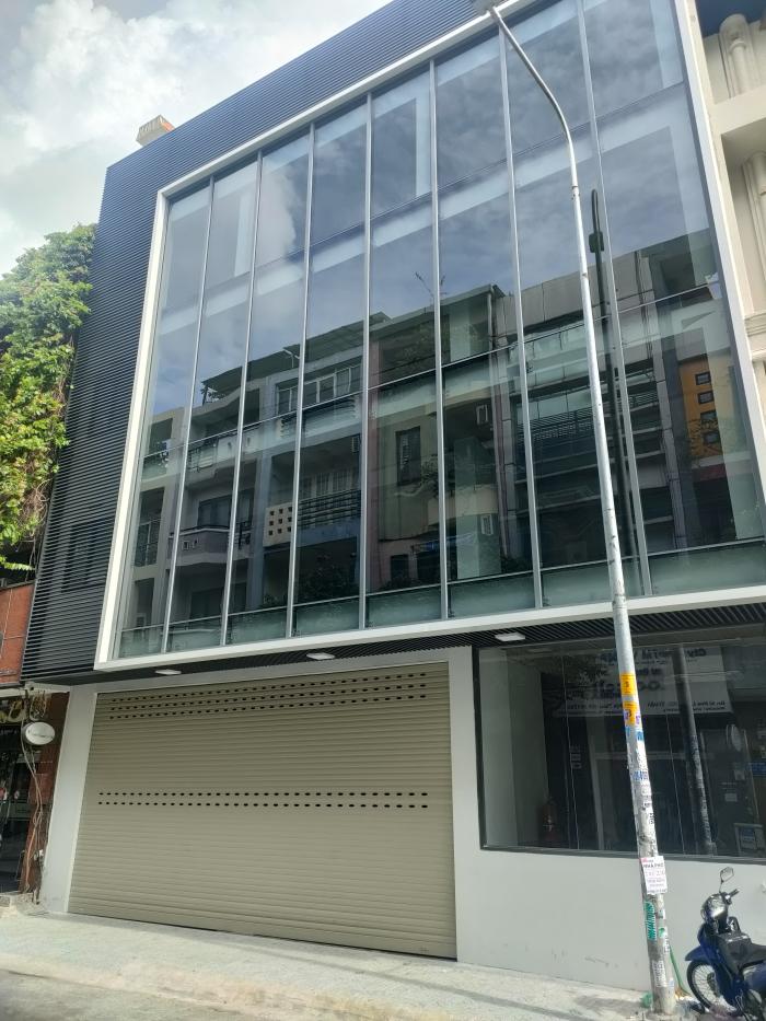 Cho thuê tòa nhà mặt tiền đường hoa lan phú nhuận