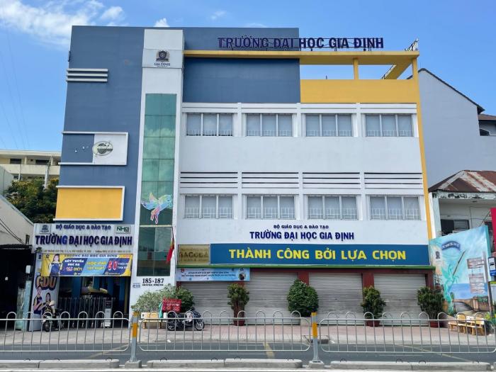 Cho thuê nhà mặt tiền đường Hoàng Văn Thụ quận Phú Nhuận