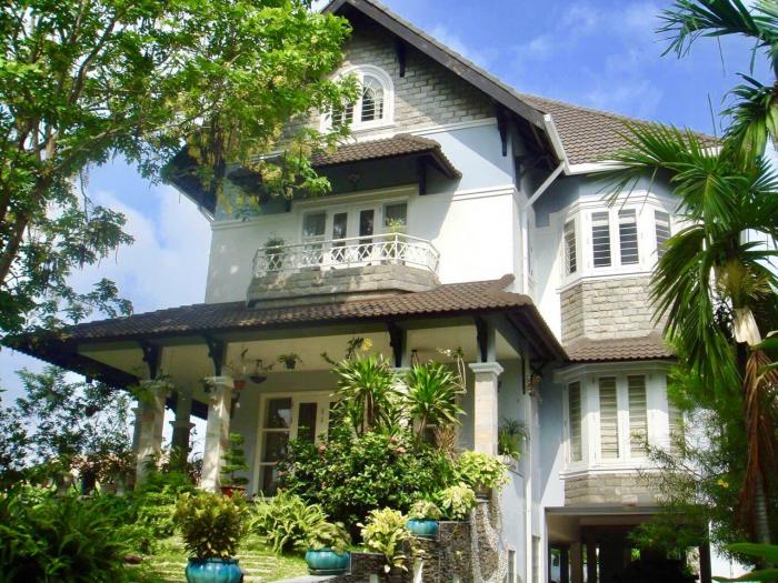 Cho thuê nhà nguyên căn mặt tiền đường Nguyễn Văn Hưởng