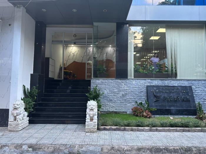 Cho thuê nhà nguyên căn mặt tiền đường Ngô Quyền