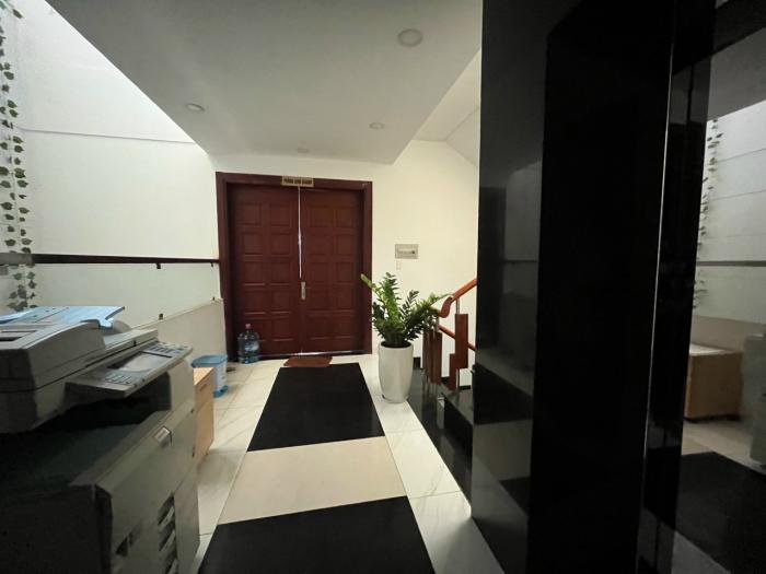 Cho thuê nhà đường Tô Hiến Thành quận 10