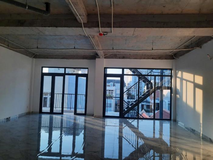 Cho thuê tòa nhà Đường số 8