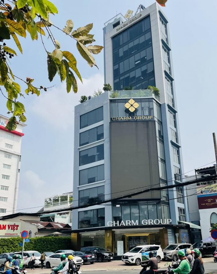 Cho thuê tòa nhà mặt tiền đường Cách Mạng Tháng 8