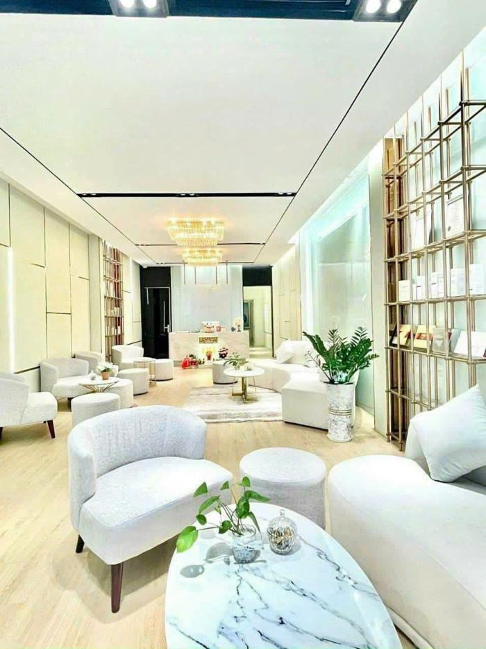 Cho thuê tòa nhà đường Trương Định