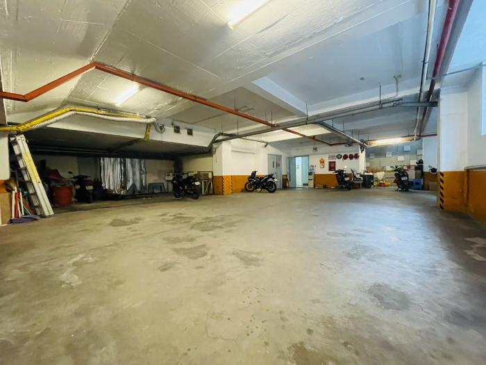 Cho thuê tòa nhà đường Ung Văn Khiêm