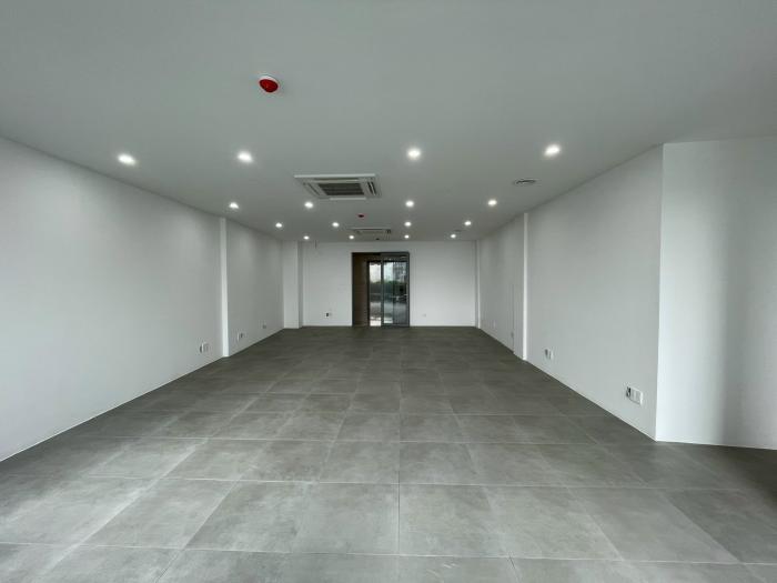 Cho thuê tòa nhà đường Nguyễn Văn Thương (D1)