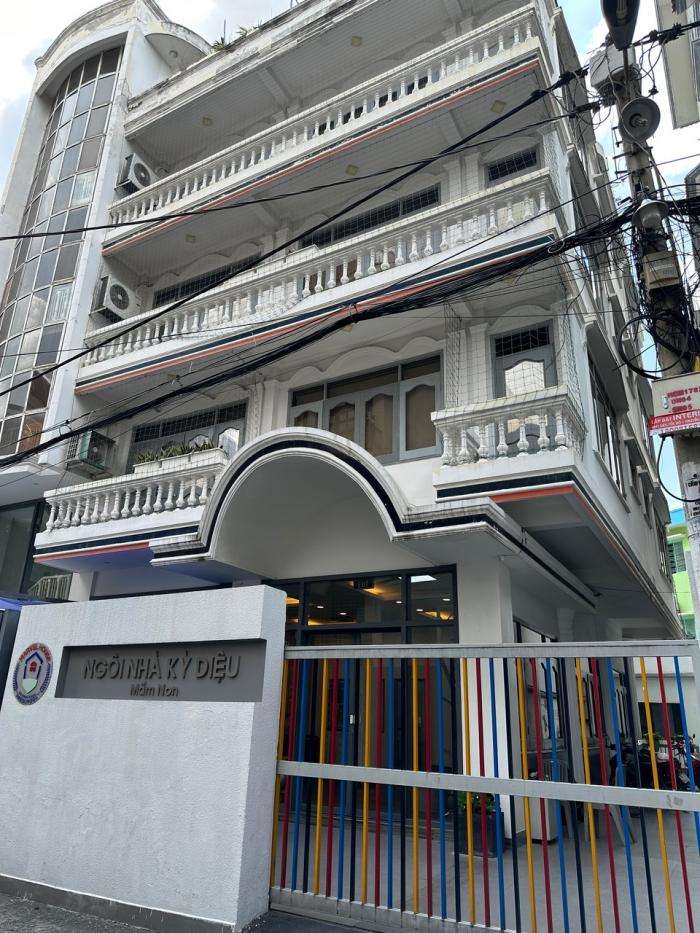 Cho thuê nhà đường Trương Quốc Dung