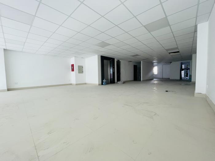 Cho thuê tòa nhà đường Bạch Đằng