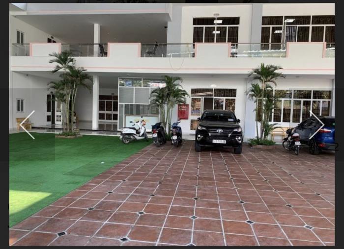 Cho thuê tòa nhà đường Chế Lan Viên