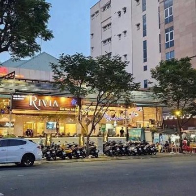 Bán đất cao tầng mặt tiền đường Nguyễn Cư Trinh Quận 1