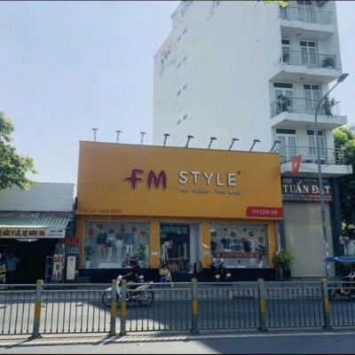 Bán nhà mặt tiền đường Lũy Bán Bích, diện tích: 11x35m (nở hậu 16m)