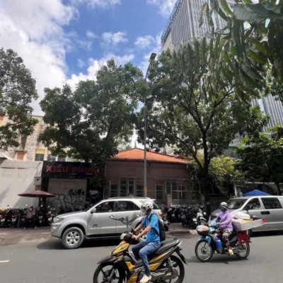 Bán nhà mặt tiền đường Nguyễn Đình Chiểu Quận 3