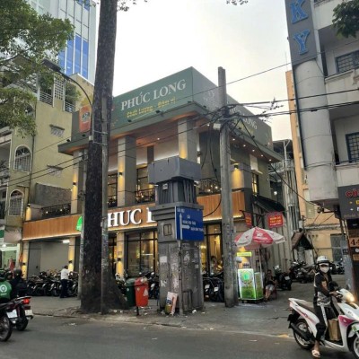 Bán nhà mặt tiền đường Trần Quang Khải, diện tích: 17x17m trệt 2 lầu