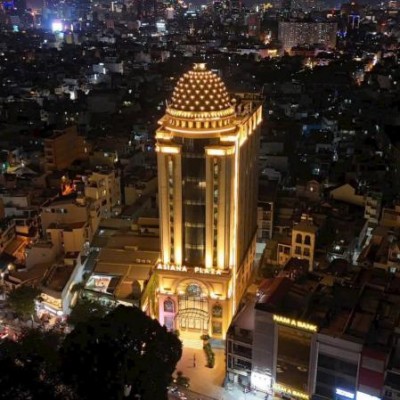 Bán tòa nhà đường Phan Đăng Lưu quận Bình