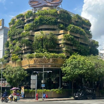 Bán tòa nhà góc 2 mặt tiền đường Lê Văn Thiêm, diện tích: 24x19m hầm 5 tầng