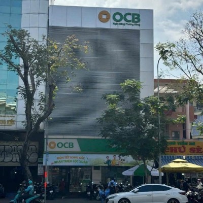 Bán toà nhà mặt tiền 39-41 Hoàng Diệu quận 4