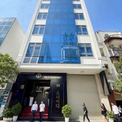 Bán tòa nhà mặt tiền đường Nguyễn Thái Bình Quận 1