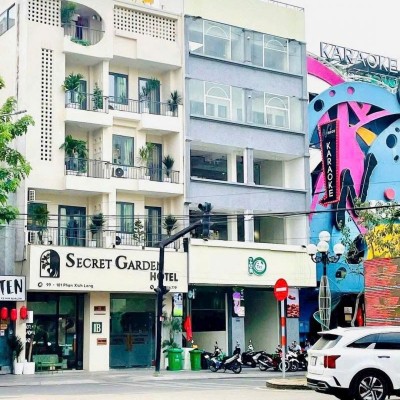 Bán tòa nhà mặt tiền đường Phan Xích Long, diện tích: 8x16m 6 tầng