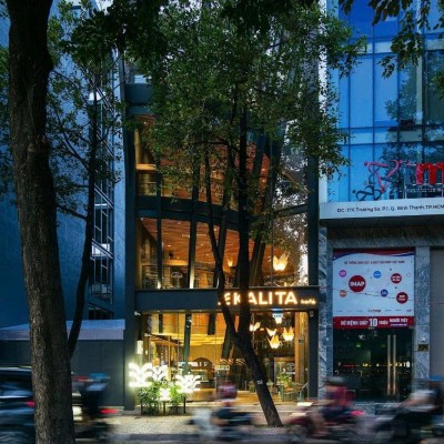 Bán tòa nhà mặt tiền đường Trường Sa diện tích: 7x24m trệt 5 lầu