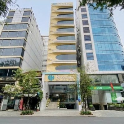 Bán tòa nhà mặt tiền đường Võ Văn Tần, diện tích: 8x25m hầm 11 tầng