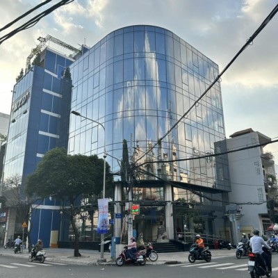 Cho thuê toà nhà nguyên căn 2 mặt tiền đường Xuân Diệu và Xuân Hồng