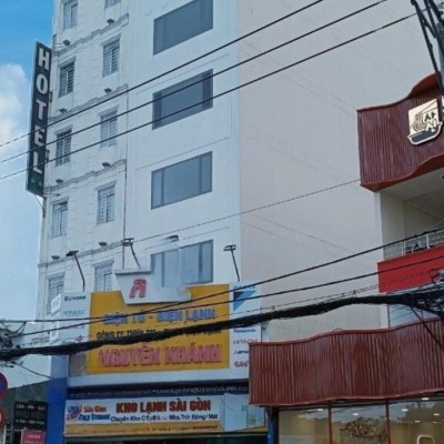 Cho thuê nhà nguyên căn mặt tiền đường Phan Huy Ích