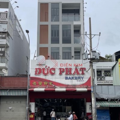 Cho thuê tòa nhà đường Bạch Đằng quận Bình Thạnh