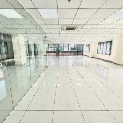 Cho thuê tòa nhà mới 2 mặt tiền khu Cộng Hòa Quận Tân Bình