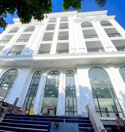 Cho thuê toà nhà mặt tiền đường quốc hương thảo điền