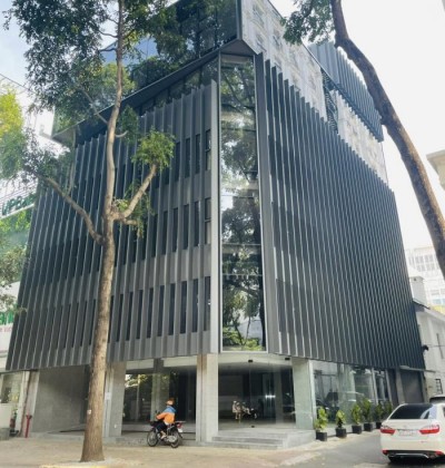 Cho thuê tòa nhà 24-26 Phạm Ngọc Thạch, tòa nhà mới xây giá tốt