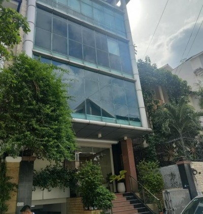 Cho thuê tòa nhà mặt tiền đường hoa đào quận phú nhuận