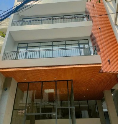 Cho thuê tòa nhà khu sân bay đường Yên Thế