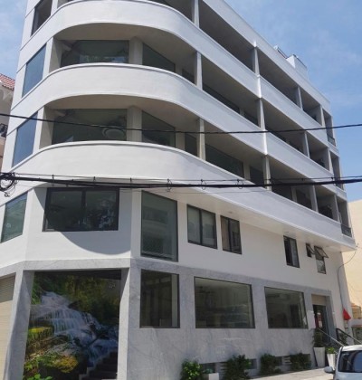 Cho thuê tòa nhà 2 mặt tiền đường C18 khu k300 tân bình