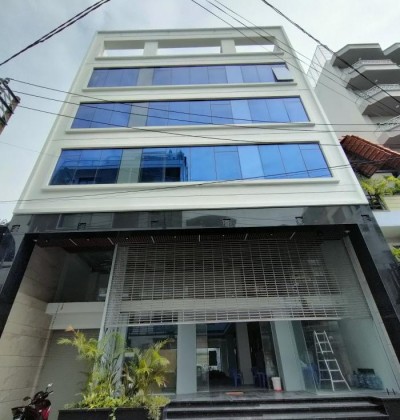 Cho thuê tòa nhà 2 mặt tiền trước sau đường hoàng việt