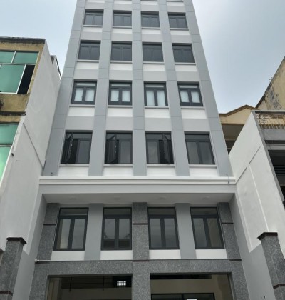 Cho thuê toà nhà mới xây mặt tiền cộng hoà