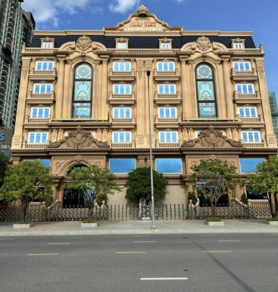 Cho thuê siêu toà nhà mặt tiền đường Trương Văn Bang